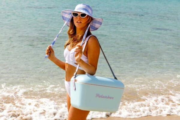 POLARBOX
Glacière 12L Bleu Pop - logo et sangle roses - POLARBOX – Image 2