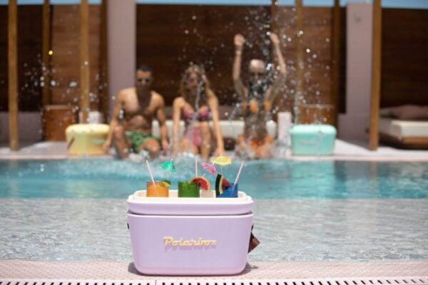 POLARBOX
Glacière 12L Mauve Pop - logo et sangle jaunes - POLARBOX – Image 4